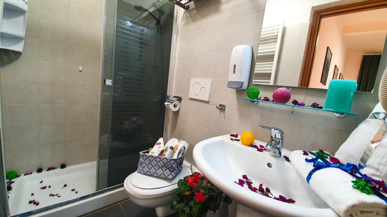 A Casa Simpatia - A Richiesta Parcheggio Gratuito ! Hotel Рим Екстериор снимка