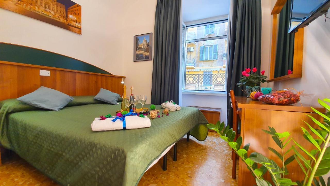 A Casa Simpatia - A Richiesta Parcheggio Gratuito ! Hotel Рим Екстериор снимка