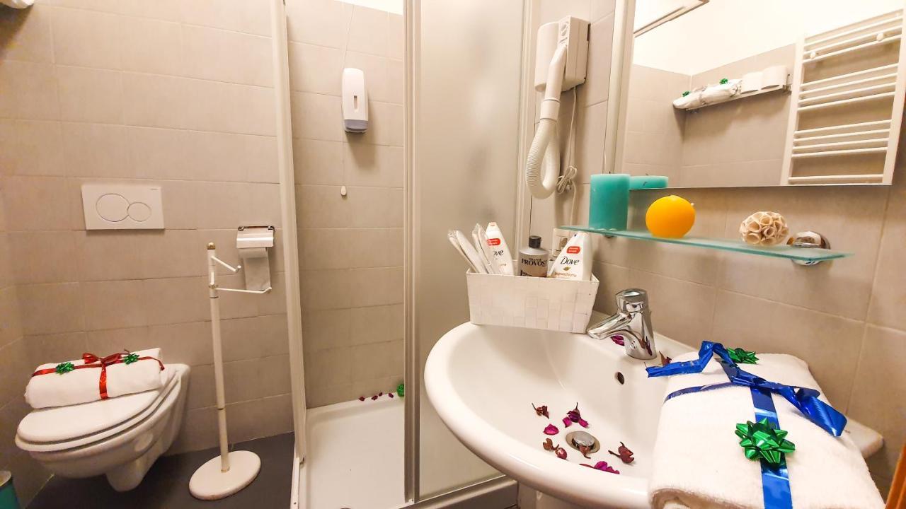 A Casa Simpatia - A Richiesta Parcheggio Gratuito ! Hotel Рим Екстериор снимка