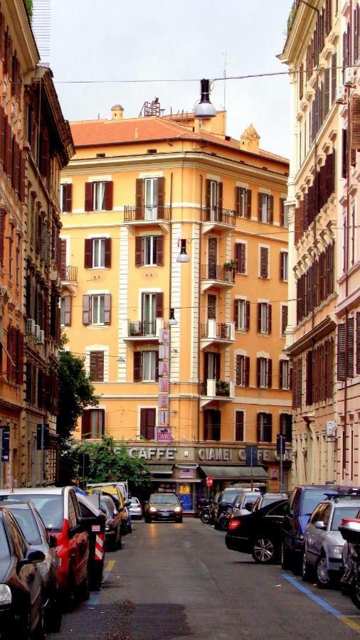 A Casa Simpatia - A Richiesta Parcheggio Gratuito ! Hotel Рим Екстериор снимка